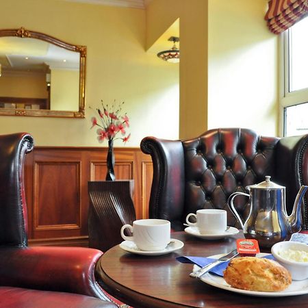 Dalton Inn Hotel Клерморис Екстериор снимка
