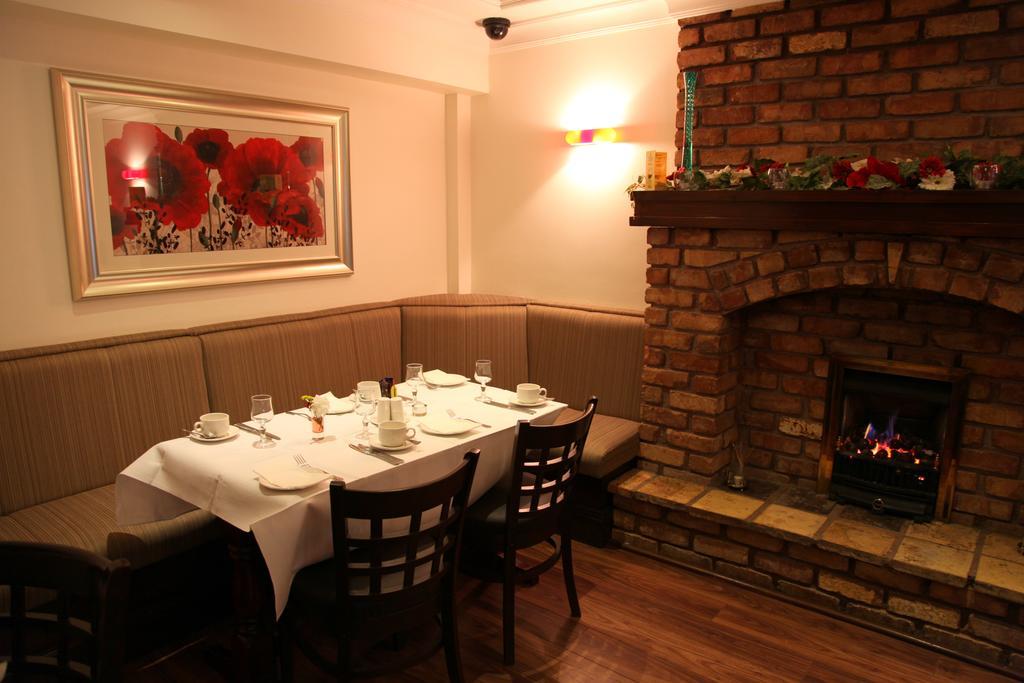 Dalton Inn Hotel Клерморис Екстериор снимка